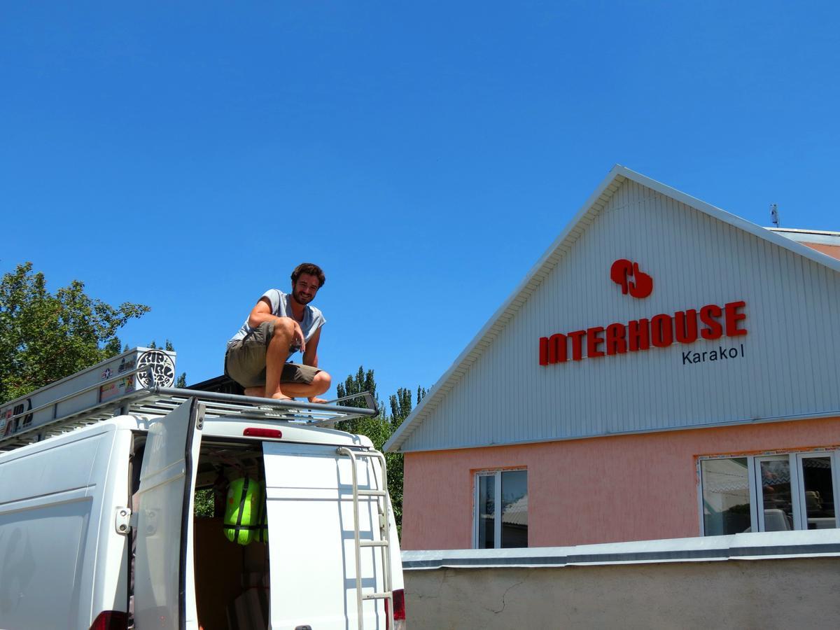 Хостел Interhouse Каракол Екстер'єр фото